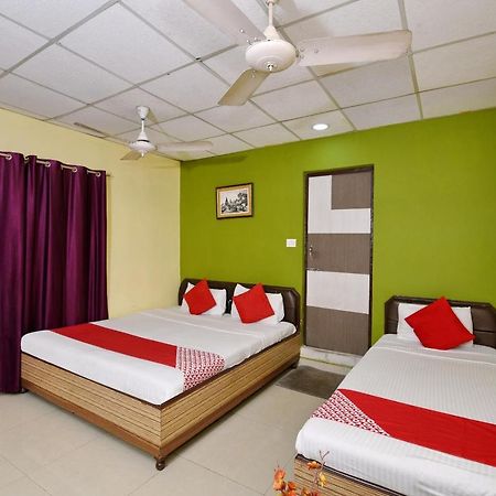 Oyo 3519 Hotel Garden Inn Varanasi Exterior photo